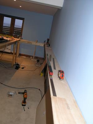 /images1014/looking_east_along_back_wall.thumbnail.jpg